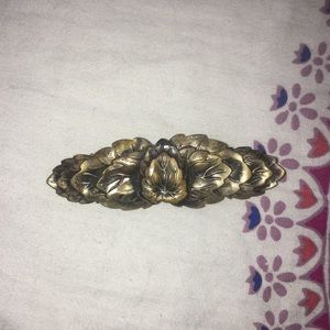 Vintage Leaf brooch. Copper color